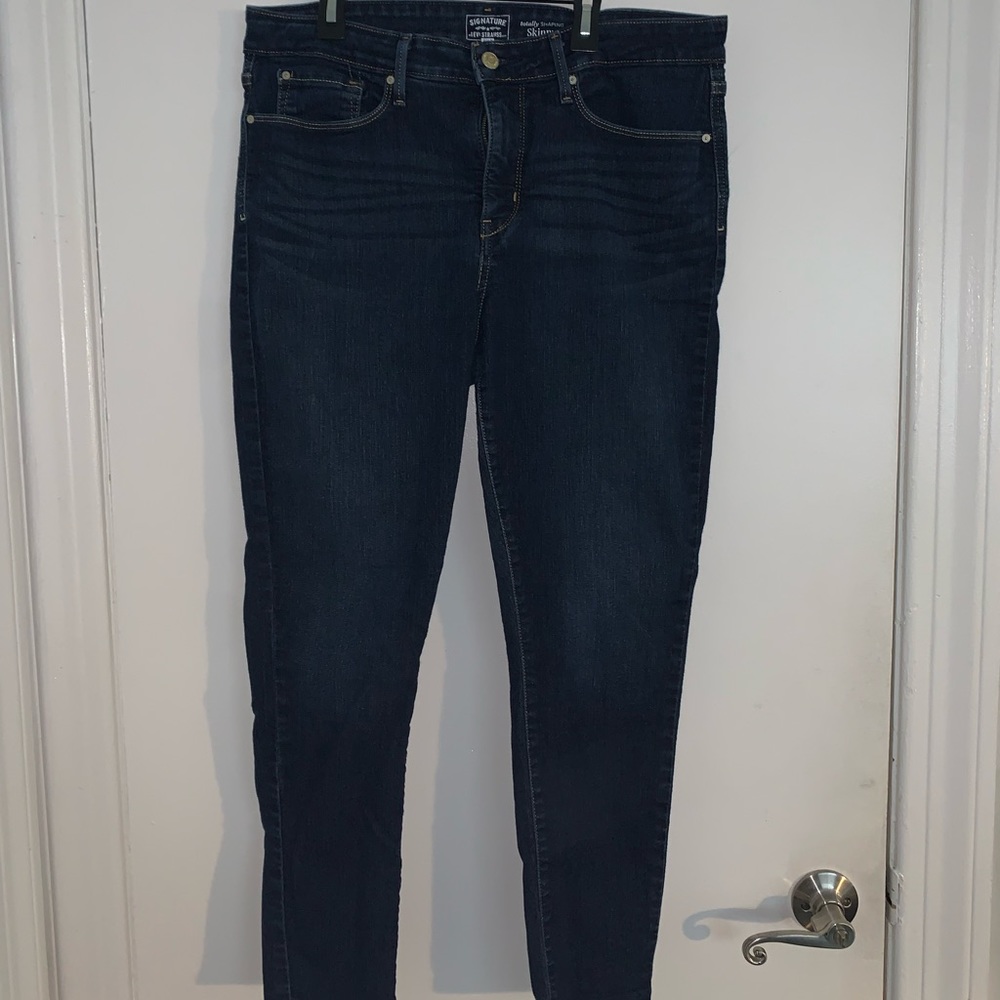 Levi Totally Shaping Skinny Jeans